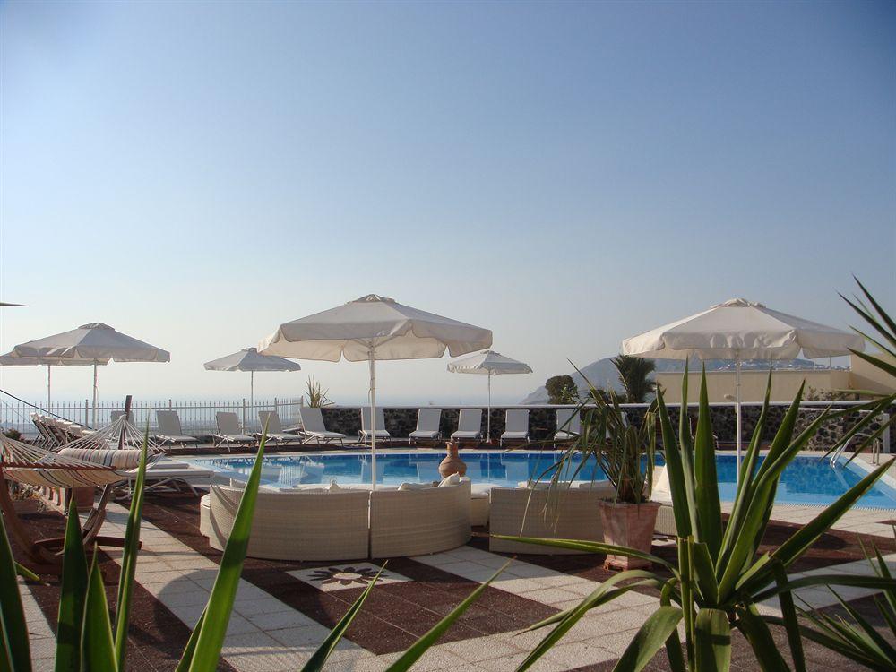 Dream Island Hotel Firá