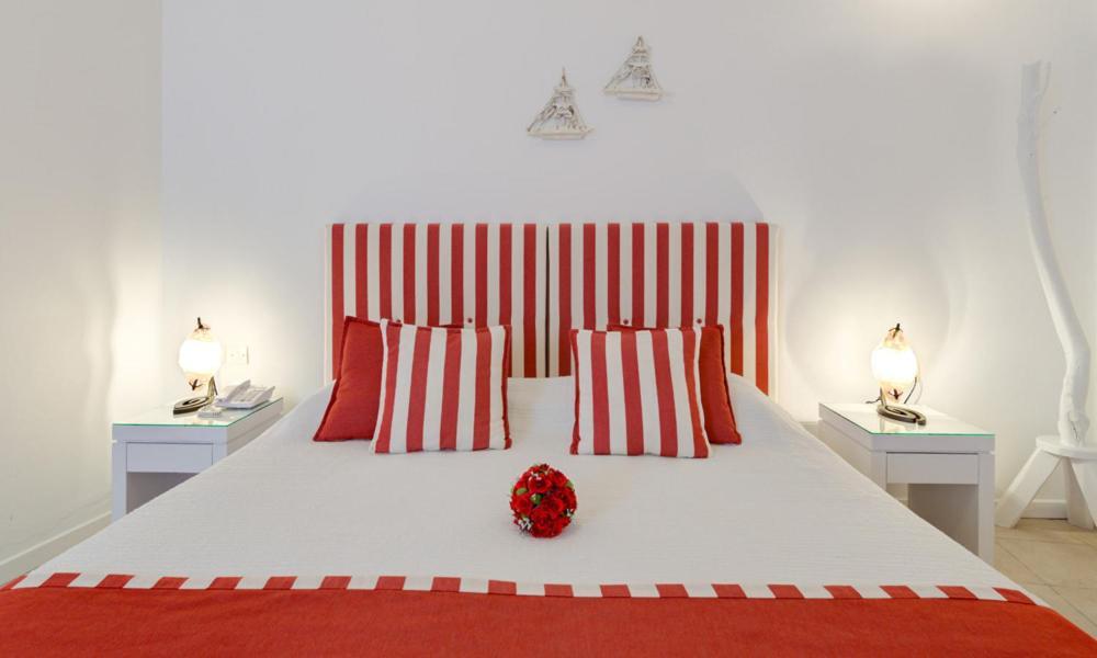 Dream Island Hotel Firá