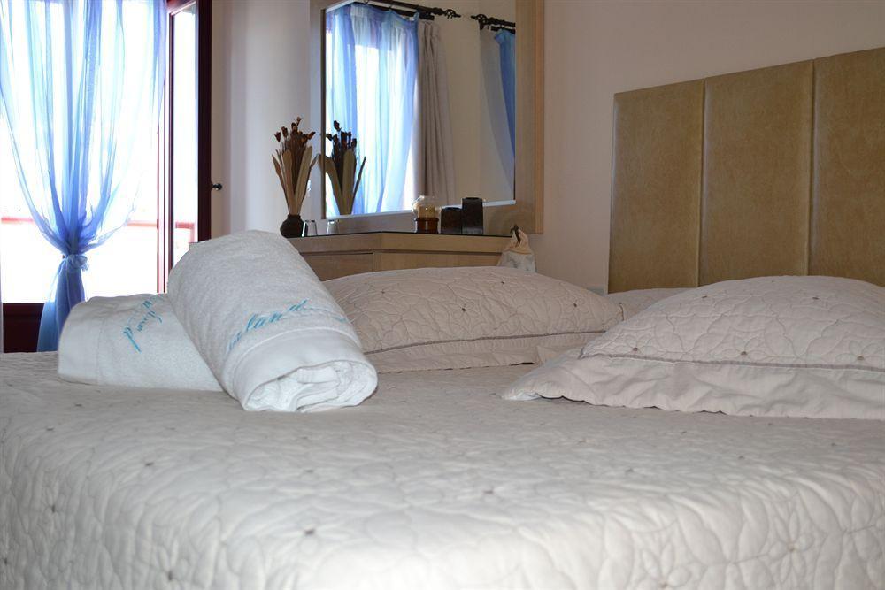 Dream Island 3* Firá