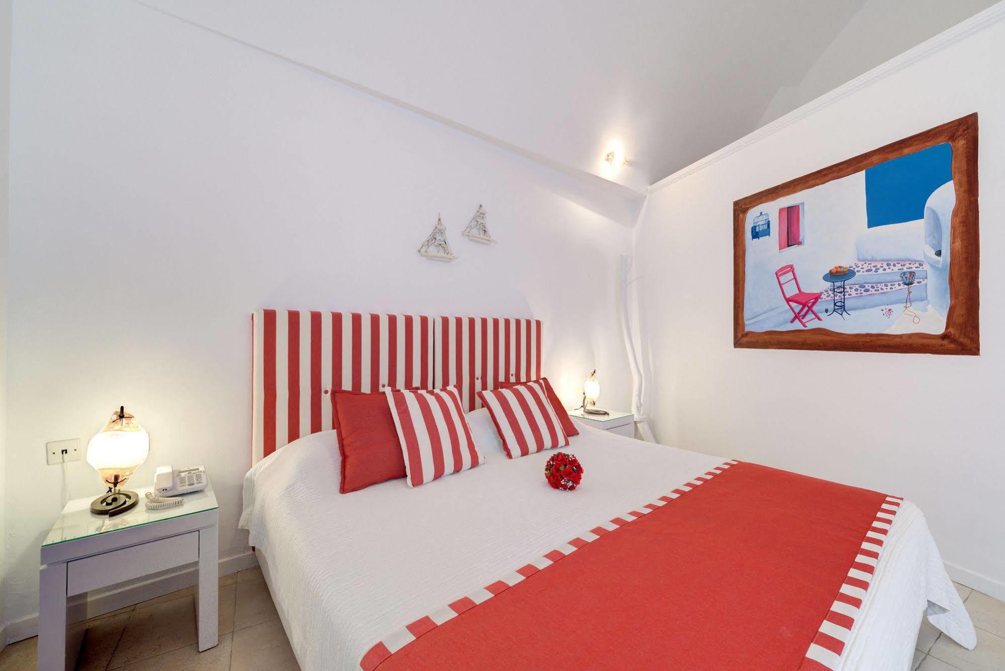 Hotel Dream Island Fira (Santorini)